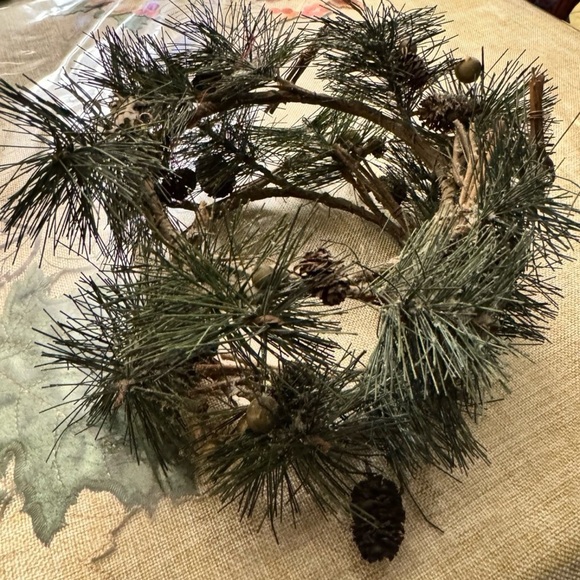 Mini 5” Wreaths Candle Rings Set - Picture 3 of 8